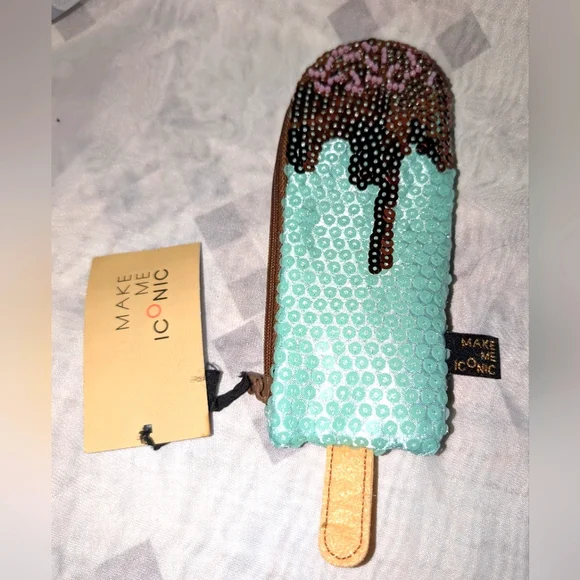 Make Me Iconic Ice Cream Zippered Coin Purse NWT - Picture 1 of 3